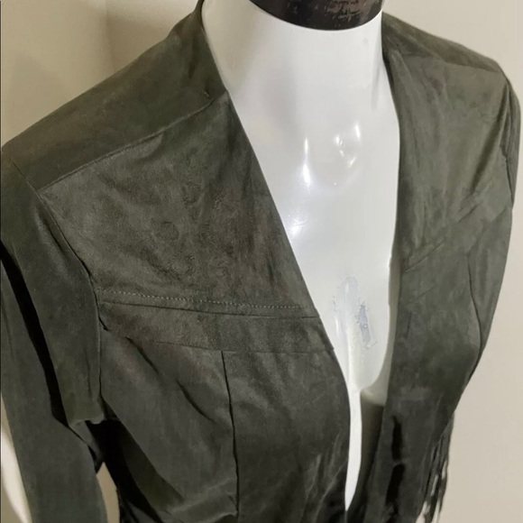 Roma Concepts NWT Faux Suede Fringe Jacket large - Picture 2 of 6